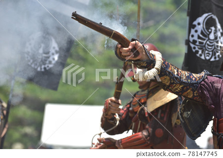 Okayama Castle Gun Squadron: Scenery of old-fashioned artillery performance 78147745