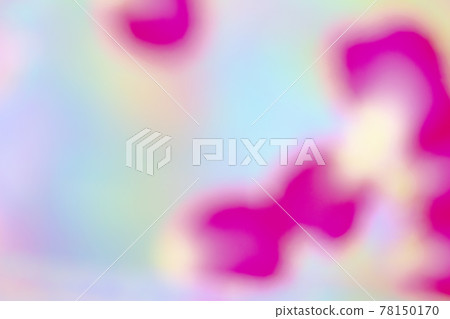 漂浮在水面上的玫瑰花瓣的圖像（背景材料） 78150170