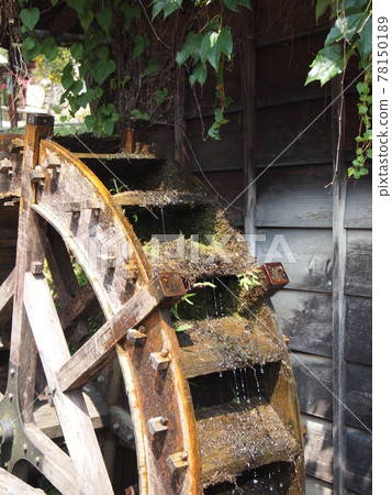 The taste of the water wheel The taste of the water wheel 78150189