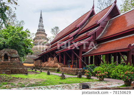 Wat Chedi Luang. THAILAND-MAY 3,2021:Chiang Saen City Temple.Chedi Luang Temple of CHIANGSAEN in CHIANGRAI at THAILAND. Wat Chedi Luang. THAILAND-MAY 3,2021:Chiang Saen City Temple.Chedi Luang Temple of CHIANGSAEN in CHIANGRAI at THAILAND. 78150629