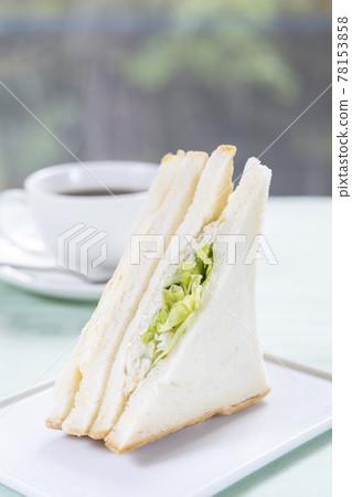 Delicious tuna sandwich, egg sandwich and coffee 78153858
