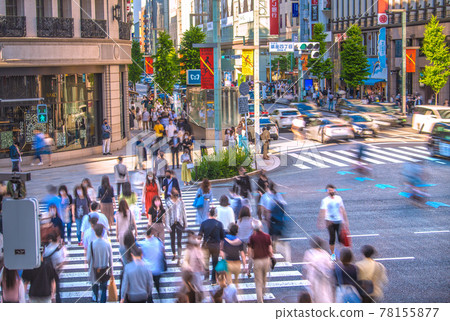 日本東京城市景觀 重病人數(全國)為 1,304 人,創歷史新高。銀座的很多人...... = 5月23日 日本東京城市景觀 重病人數(全國)為 1,304 人,創歷史新高。銀座的很多人...... = 5月23日 78155877