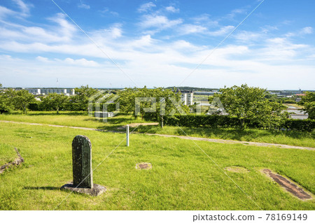 Yokosuka Castle in Nishiobuchi, Kakegawa City, Shizuoka Prefecture Yokosuka Castle in Nishiobuchi, Kakegawa City, Shizuoka Prefecture 78169149