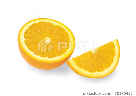 Comb-shaped and halved orange 78170435
