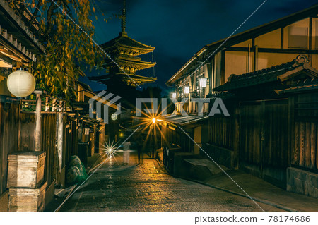 Yasaka Tower at night 78174686