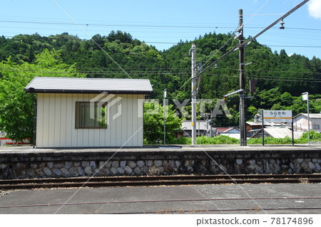 JR Tokai Iida Line Urakawa Station Station Waiting Room JR Tokai Iida Line Urakawa Station Station Waiting Room 78174896