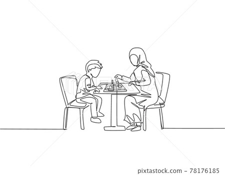 One single line drawing of young Arabian mother teach her son to play chess seriously at home vector illustration. Happy Islamic muslim family parenting concept. Modern continuous line draw design 78176185
