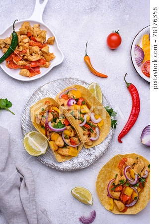 Traditional Mexican tacos with meat Traditional Mexican tacos with meat 78176358