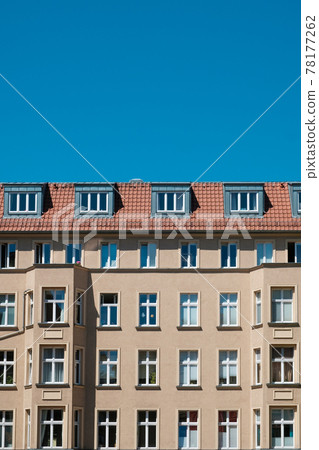 house facade, residential building exterior, real estate - 78177262