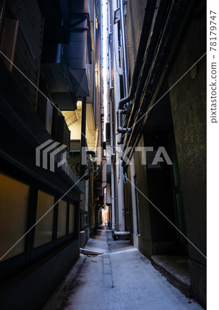 Akihabara, Tokyo, back alley between buildings 78179747