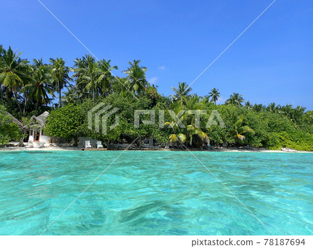 MaldivesMakunudu holiday 78187694