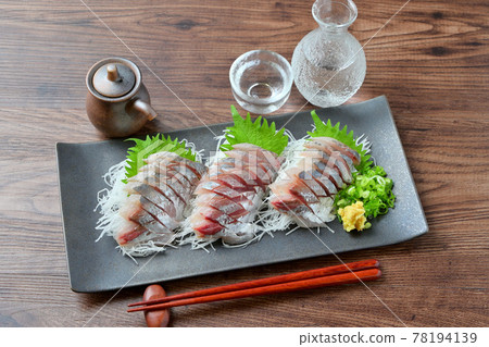 horse mackerel sashimi