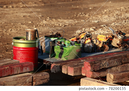 建築工地夾具和工具 78200135