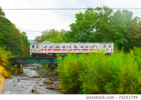 Mashike, Mashike-gun, Hokkaido Rumoi Main Line Abandoned section Autumn leaves cloudy iron bridge 78201799