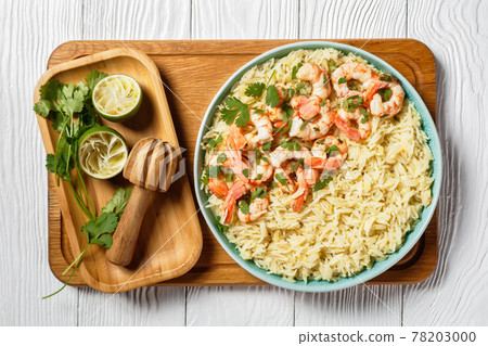 Lime shrimps with cilantro and rice, top view 78203000