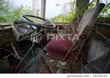 廢棄的廢棄巴士 廢棄的車身 草廣長野縣 長野市 長田巴士 長野電鐵巴士 78205243