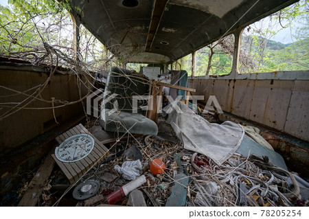 廢棄的廢棄巴士 廢棄的車身 草廣長野縣 長野市 長田巴士 長野電鐵巴士 78205254