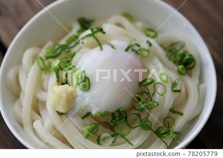 Chilled Udon with a Soft-boiled Egg Chilled Udon with a Soft-boiled Egg 78205779