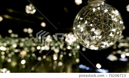 light bulb  78206713