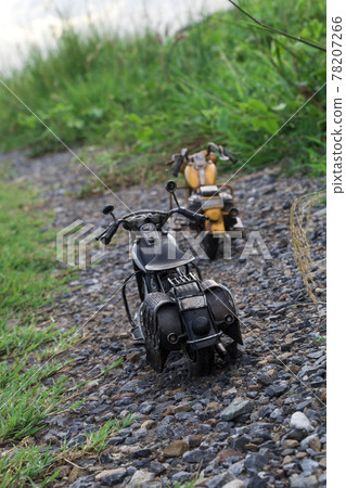 Vintage steel motorcycle toy collectible ,Motorcycle models made of steel 78207266