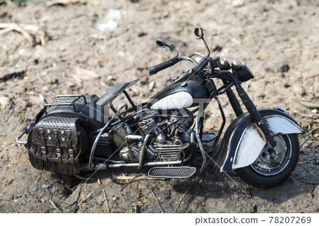 Vintage steel motorcycle toy collectible ,Motorcycle models made of steel 78207269