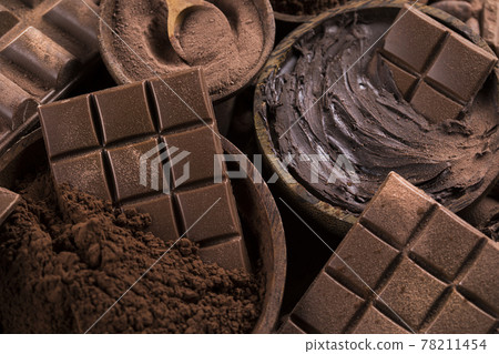 Bar Of Chocolate, Cocoa Beans Bar Of Chocolate, Cocoa Beans 78211454