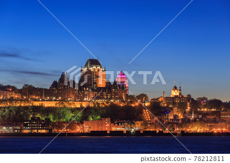 Canada_Chateau Frontenac and Quebec Historical Center Night View 78212811