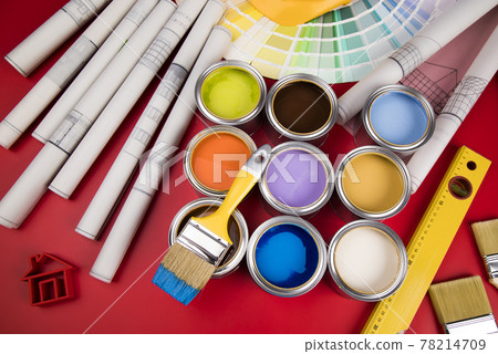 Paint can and paintbrush, Rainbow colors 78214709