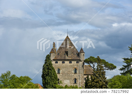 the castle of Yvoire is built on a point overlooking Lake Geneva, France the castle of Yvoire is built on a point overlooking Lake Geneva, France 78217992