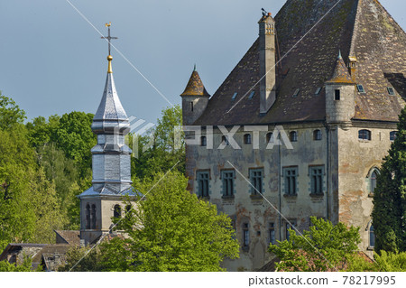the castle of Yvoire is built on a point overlooking Lake Geneva, France the castle of Yvoire is built on a point overlooking Lake Geneva, France 78217995