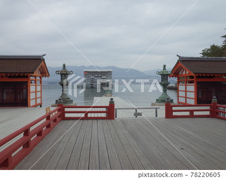 Otorii is being renovated _ From Haraeden _ Itsukushima Shrine Otorii is being renovated _ From Haraeden _ Itsukushima Shrine 78220605