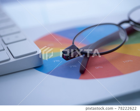Business image · graph · keyboard · glasses · female Business image · graph · keyboard · glasses · female 78222622
