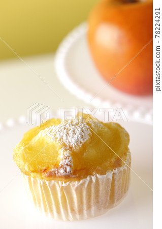 Cake stand and apple muffins 78224291