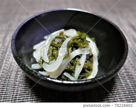 Mix of squid and mekabu 78226602