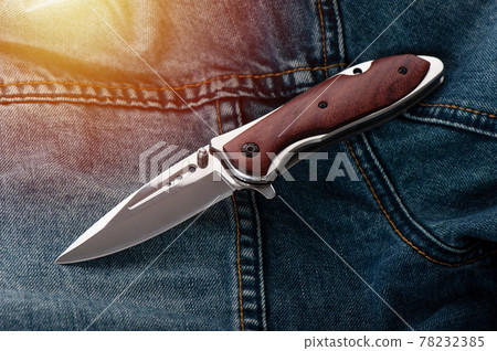 folding knife with wooden handle 78232385