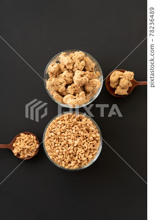 肉類替代品——大豆肉 78236489