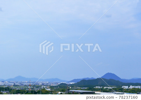 從武嶺山眺望三上山 78237160