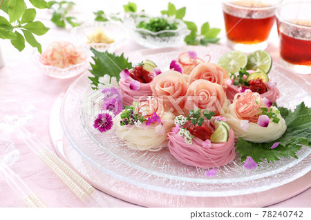 Color somen, plum somen, arrangement somen 78240742