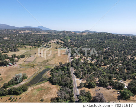 Aerial view of small road crossing the town of Julian, historic gold mining town located in east of San Diego 78251617