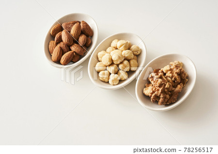 Health food low-carb mixed nuts almond walnut hazelnut Health food low-carb mixed nuts almond walnut hazelnut 78256517