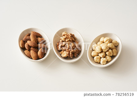 Health food low-carb mixed nuts almond walnut hazelnut Health food low-carb mixed nuts almond walnut hazelnut 78256519
