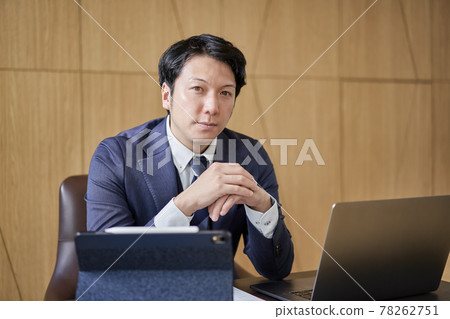 辦公室工作男士 78262751