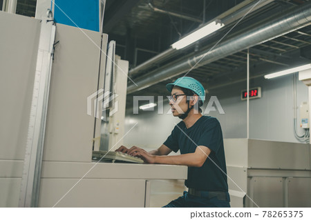 工廠 男人 男 78265375