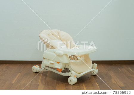 High-low chair used for parenting High-low chair used for parenting 78266933