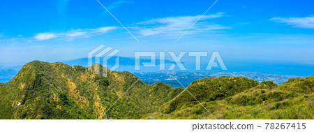 Fresh green Unzen view from the summit of Mt. Fugen [Unzen City, Nagasaki Prefecture] 78267415