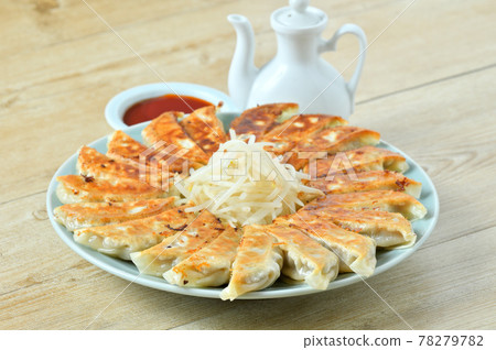 餃子,餃子,餃子,濱松餃子,圓服,煮豆芽。 餃子,餃子,餃子,濱松餃子,圓服,煮豆芽。 78279782