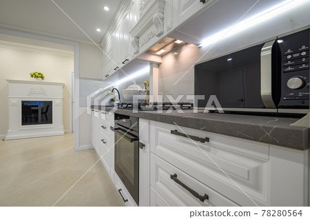 Modern luxurious white kitchen interior 78280564