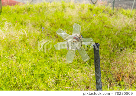 PET bottle windmill PET bottle windmill 78280809