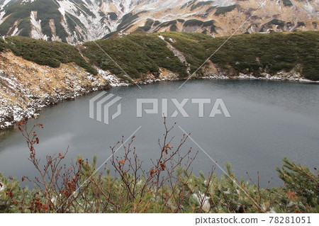 風景・秋天的立山室堂禦栗池 78281051