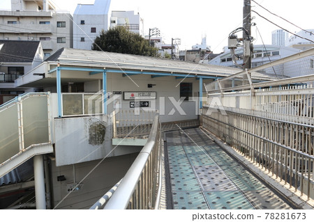 Daikanyama Station 78281673